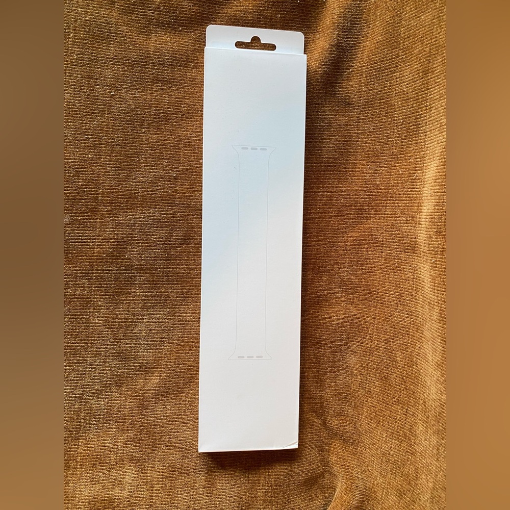 Apple Watch SOLO Loop - Silicon White size 6 new